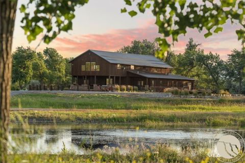 874 Allen Drive Hardin MT 