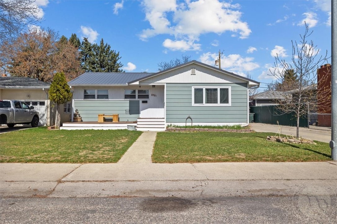 2721 Custer Ave