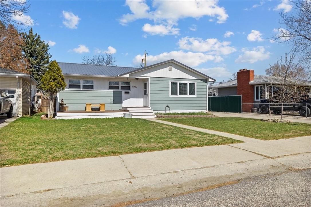 2721 Custer Ave
