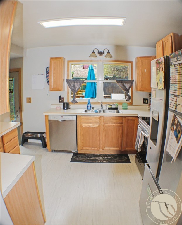 3107 Poly Drive