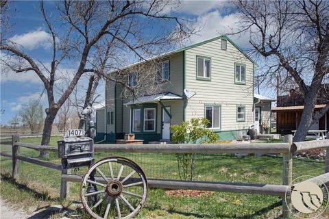 1407 N Custer Avenue Hardin MT 59034