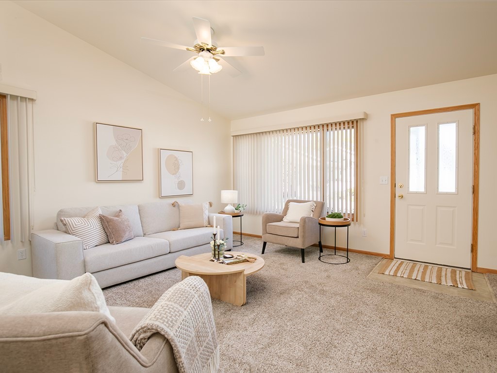 1606 Golden Boulevard