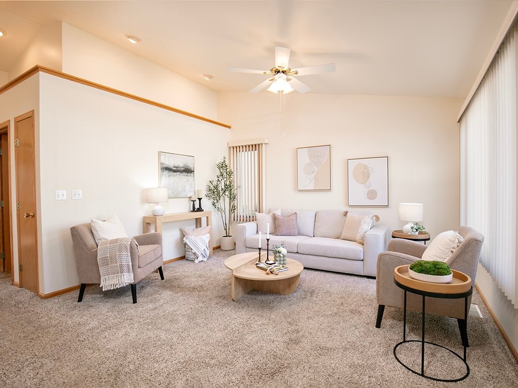 1606 Golden Boulevard