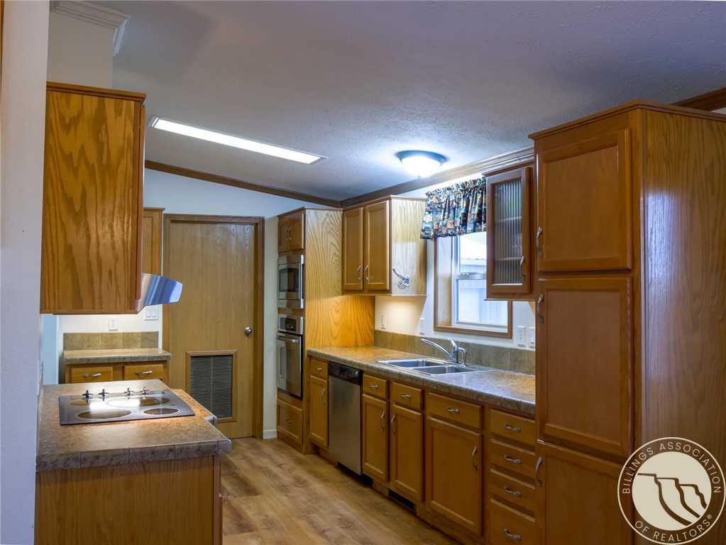 7 Lakeview Drive