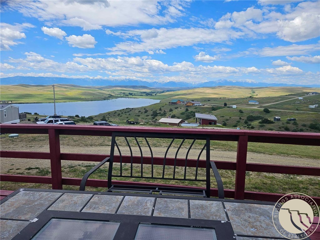 7 Lakeview Drive