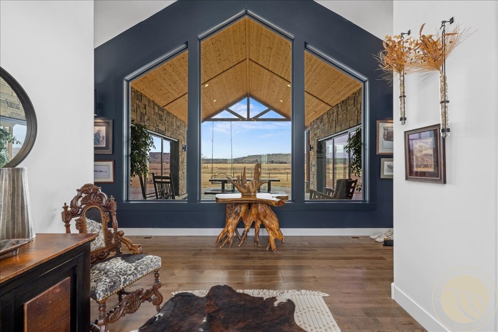 6105 Colton Boulevard