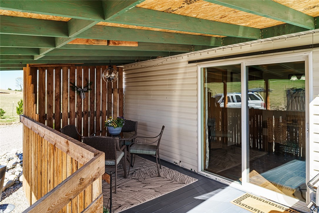 1384 Hackamore Trail