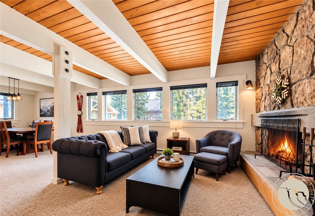 2225 Black Otter Road 23