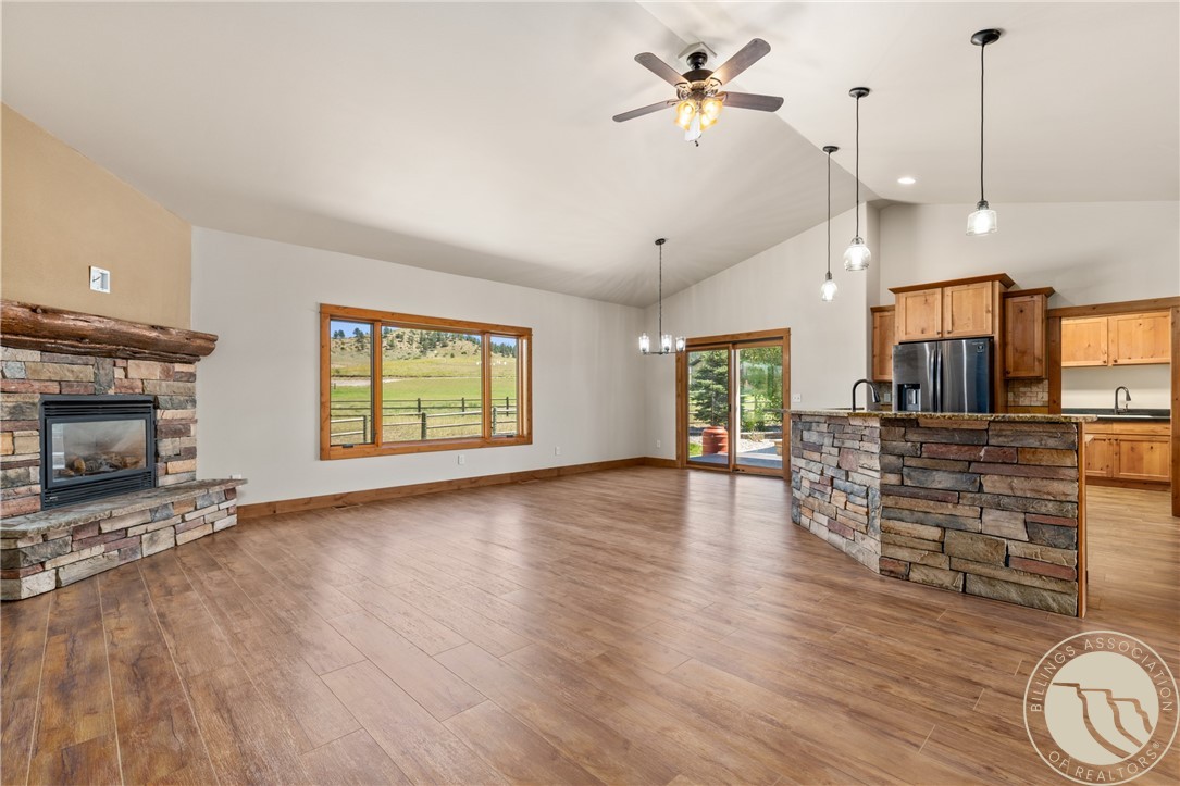 3877 High Trail Road