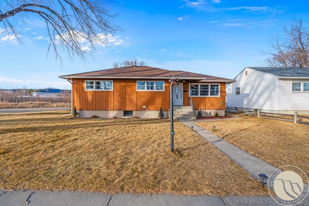 Photo of 2429 Avenue B, Billings, MT 59102 (MLS # 357757)