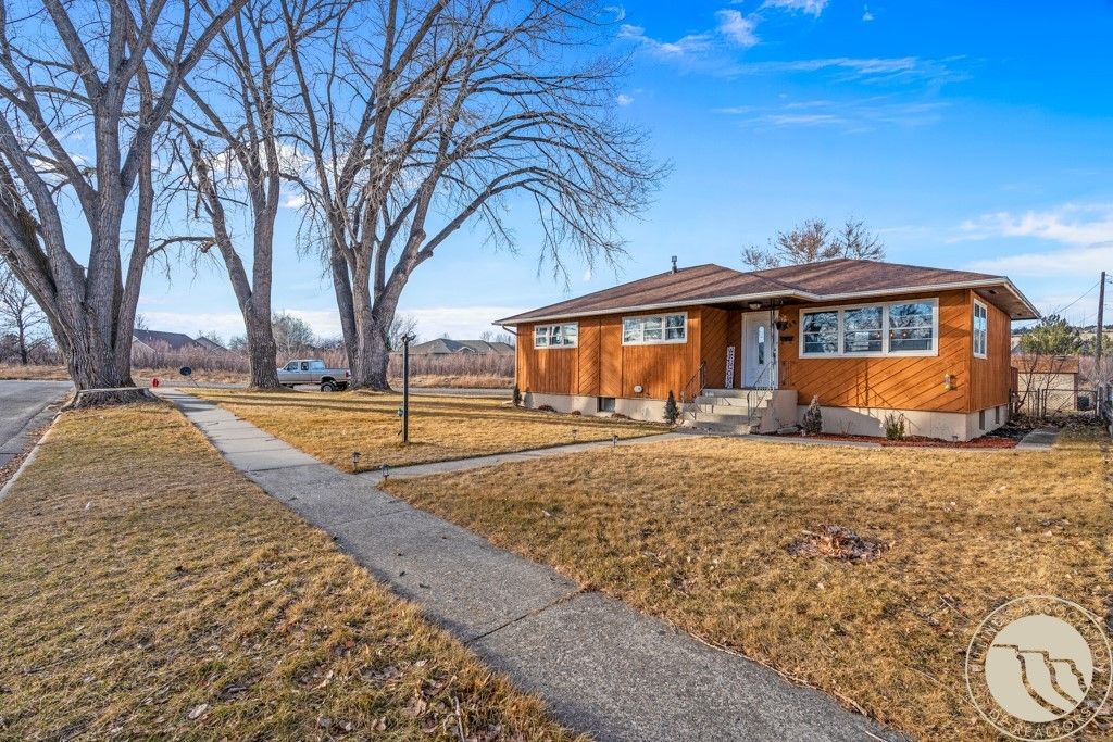 Photo of 2429 Avenue B, Billings, MT 59102 (MLS # 357757)