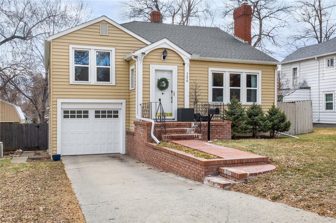 734 Burlington Avenue