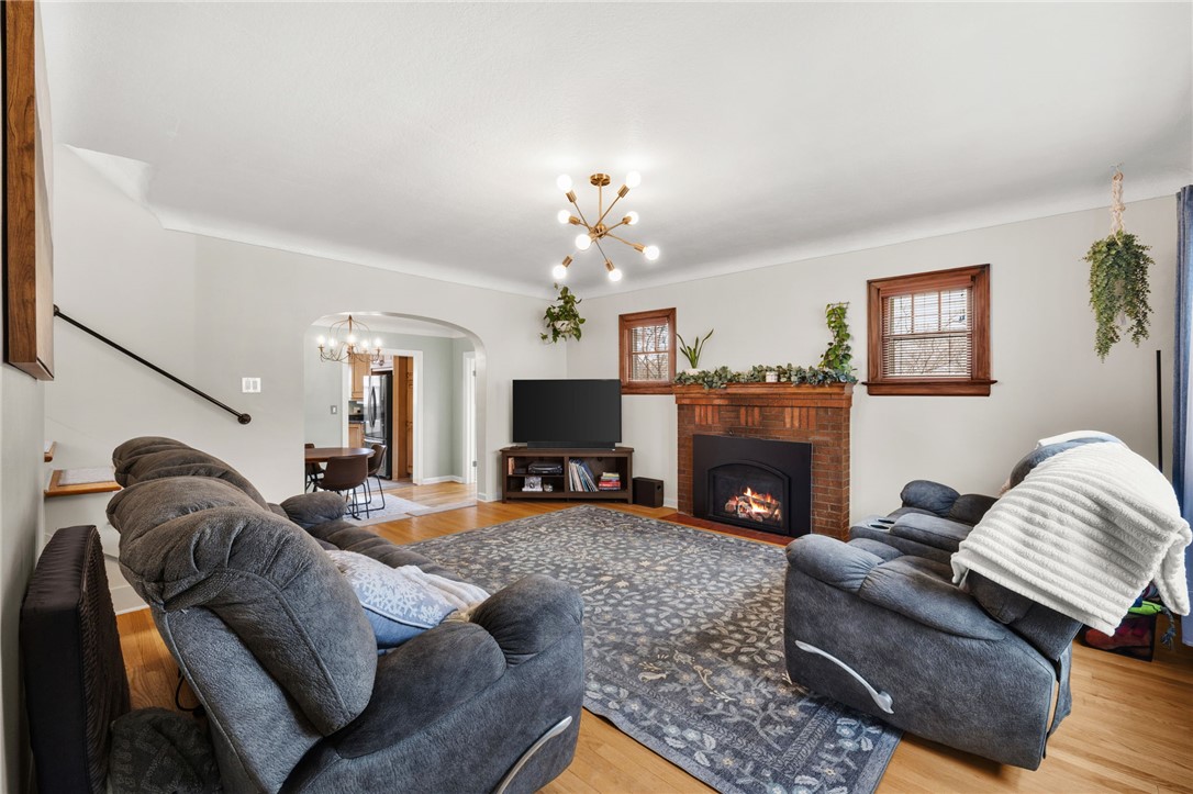 734 Burlington Avenue