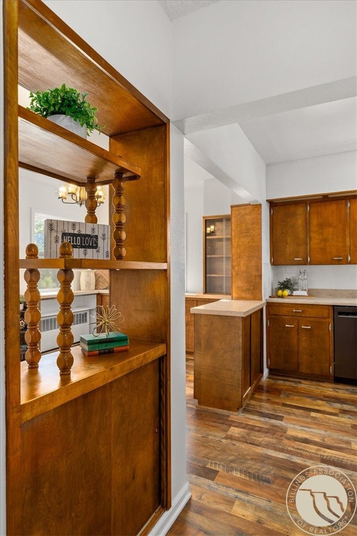 328 3rd Avenue W