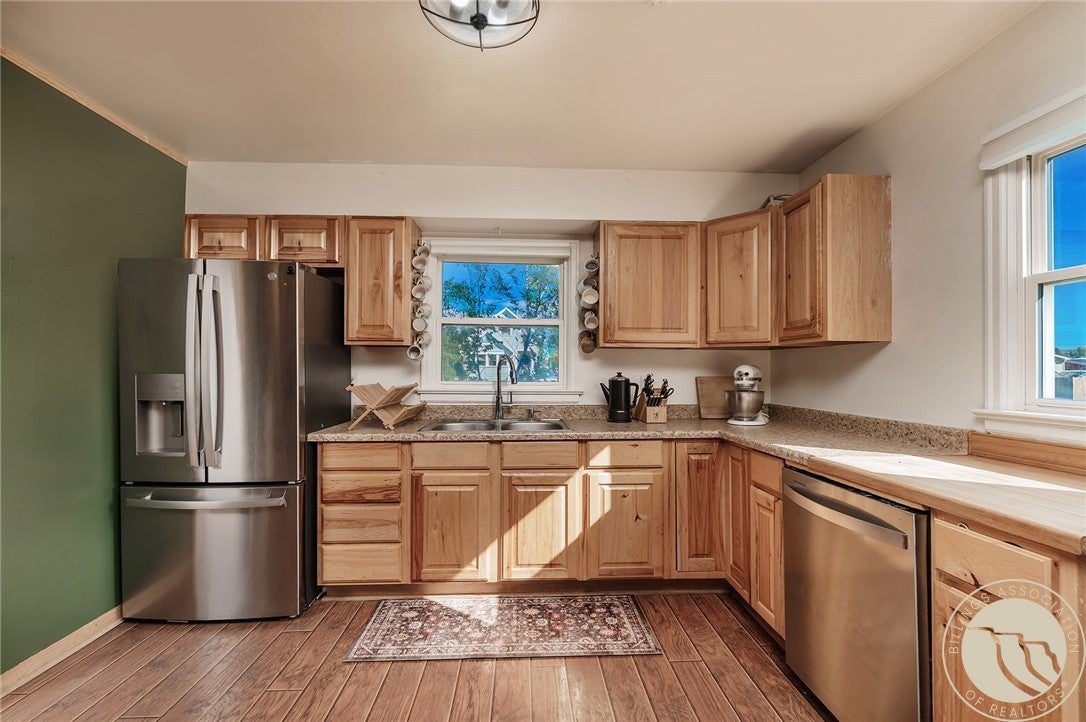 1045 E 2nd Ave North