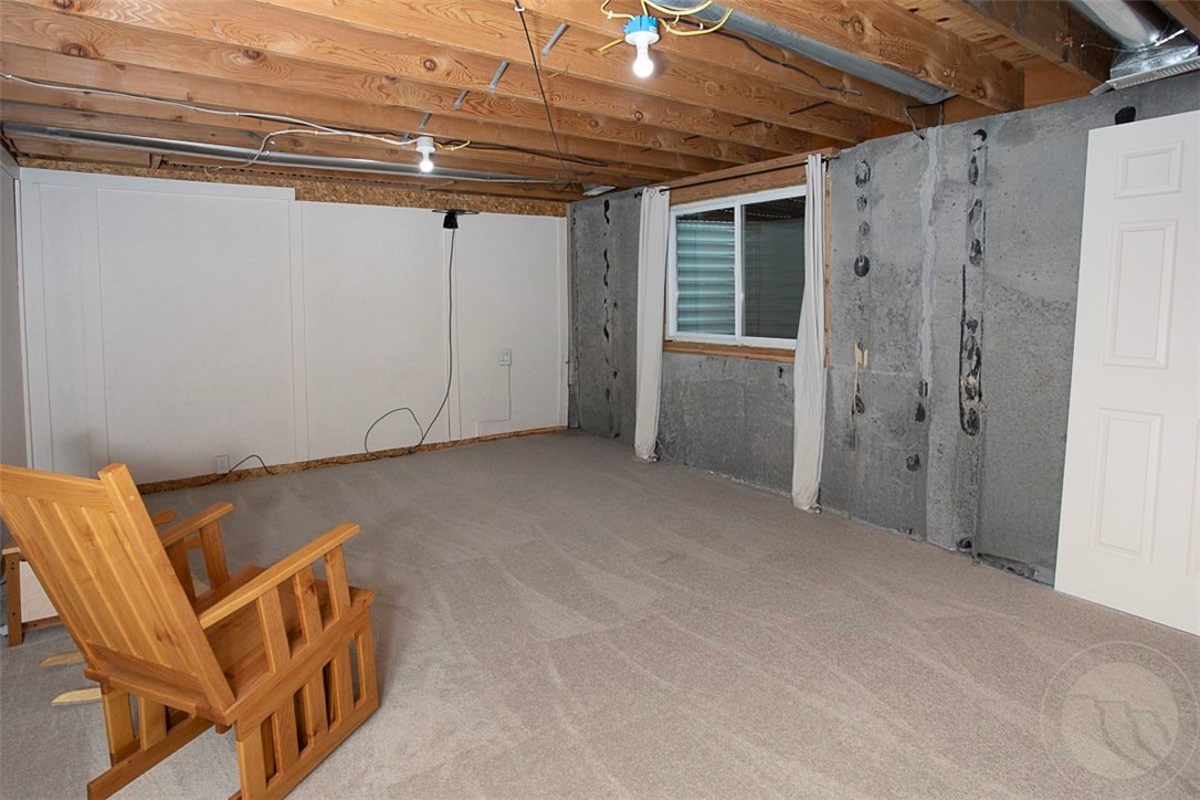 Billings, Montana 59105, United States, 4 Bedrooms Bedrooms, ,2 BathroomsBathrooms,Residential,Active,139605