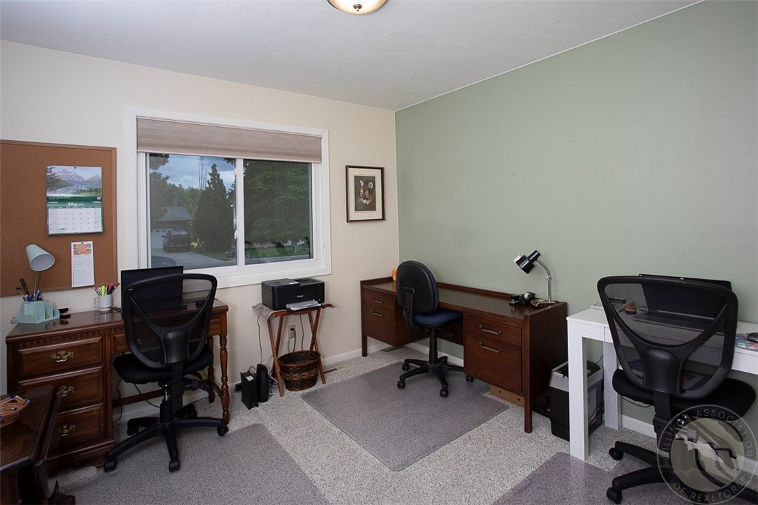 Billings, Montana 59105, United States, 4 Bedrooms Bedrooms, ,2 BathroomsBathrooms,Residential,Active,139605