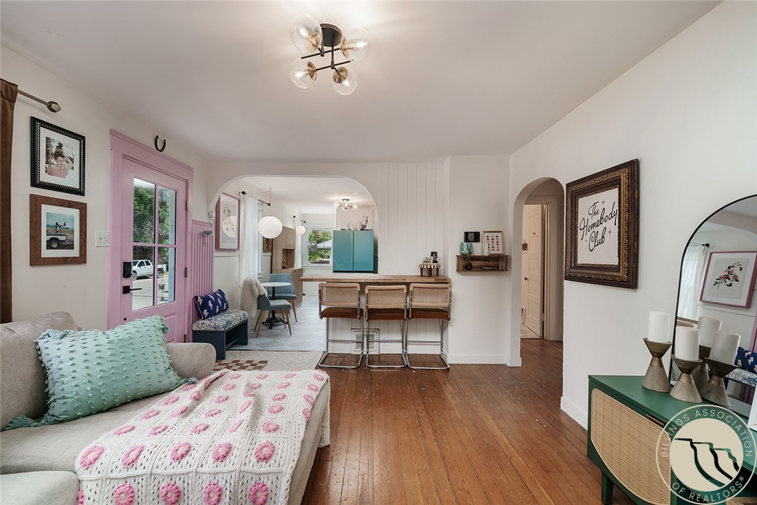 1011 4th Street W