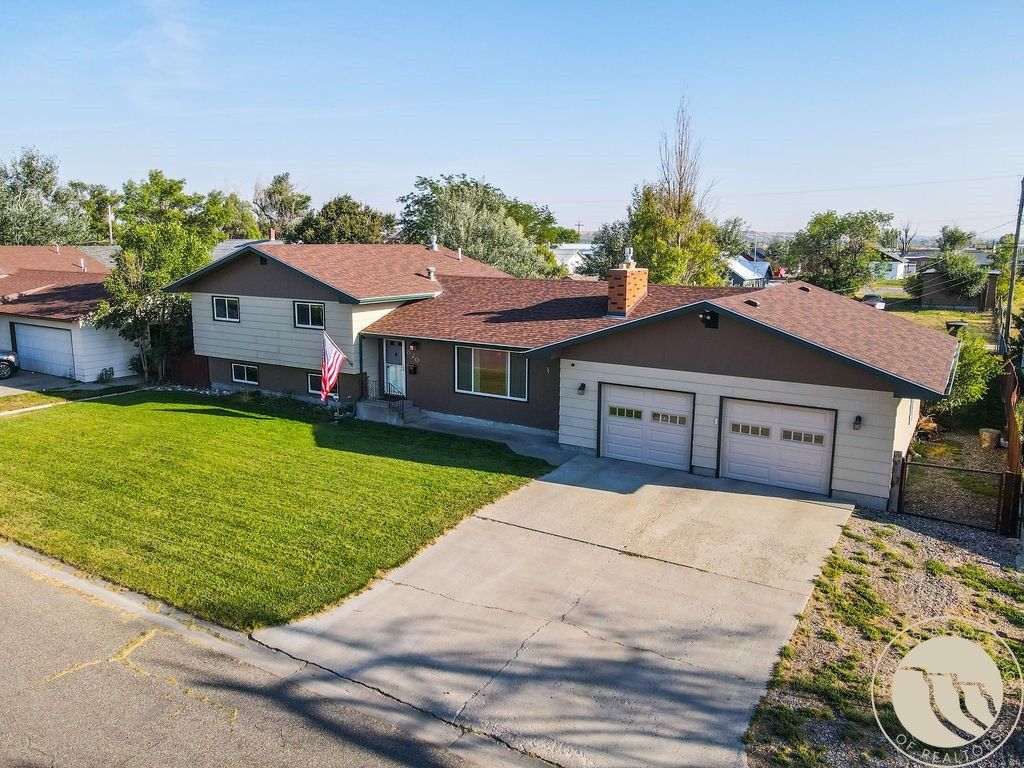 Photo of 820 1st Street S, Hardin, MT 59034 (MLS # 355530)