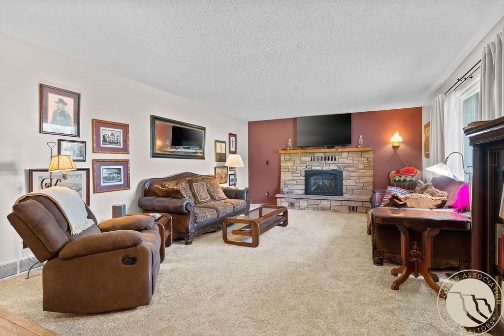 Photo of 820 1st Street S, Hardin, MT 59034 (MLS # 355530)