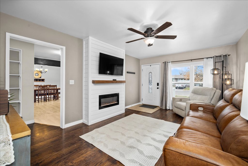 2644 Burlington Avenue