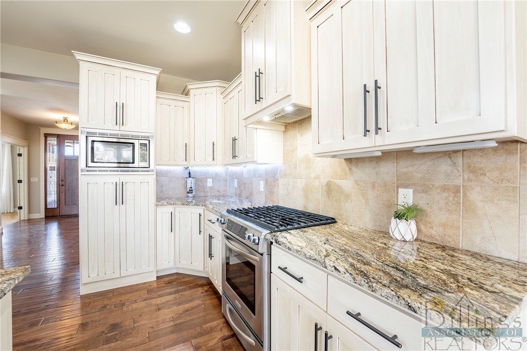 Billings, Montana 59106, United States, 3 Bedrooms Bedrooms, ,3 BathroomsBathrooms,Residential,Contingent,64245