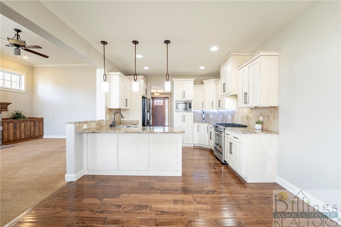 Billings, Montana 59106, United States, 3 Bedrooms Bedrooms, ,3 BathroomsBathrooms,Residential,Contingent,64245