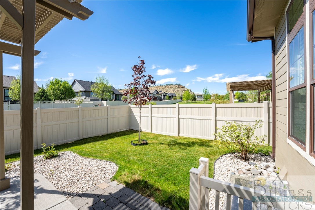 Billings, Montana 59106, United States, 3 Bedrooms Bedrooms, ,3 BathroomsBathrooms,Residential,Contingent,64245