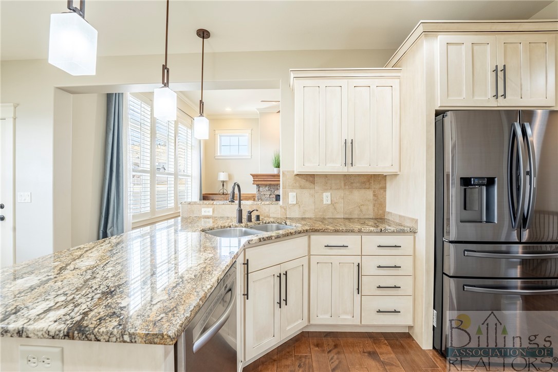 Billings, Montana 59106, United States, 3 Bedrooms Bedrooms, ,3 BathroomsBathrooms,Residential,Contingent,64245