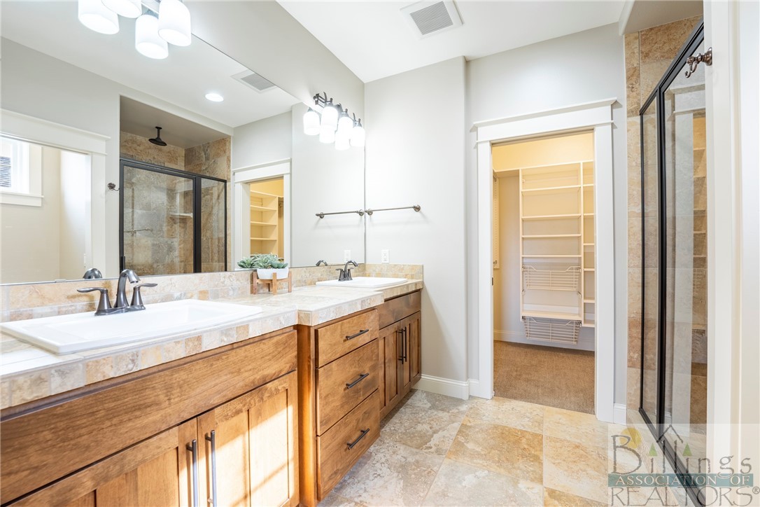 Billings, Montana 59106, United States, 3 Bedrooms Bedrooms, ,3 BathroomsBathrooms,Residential,Contingent,64245