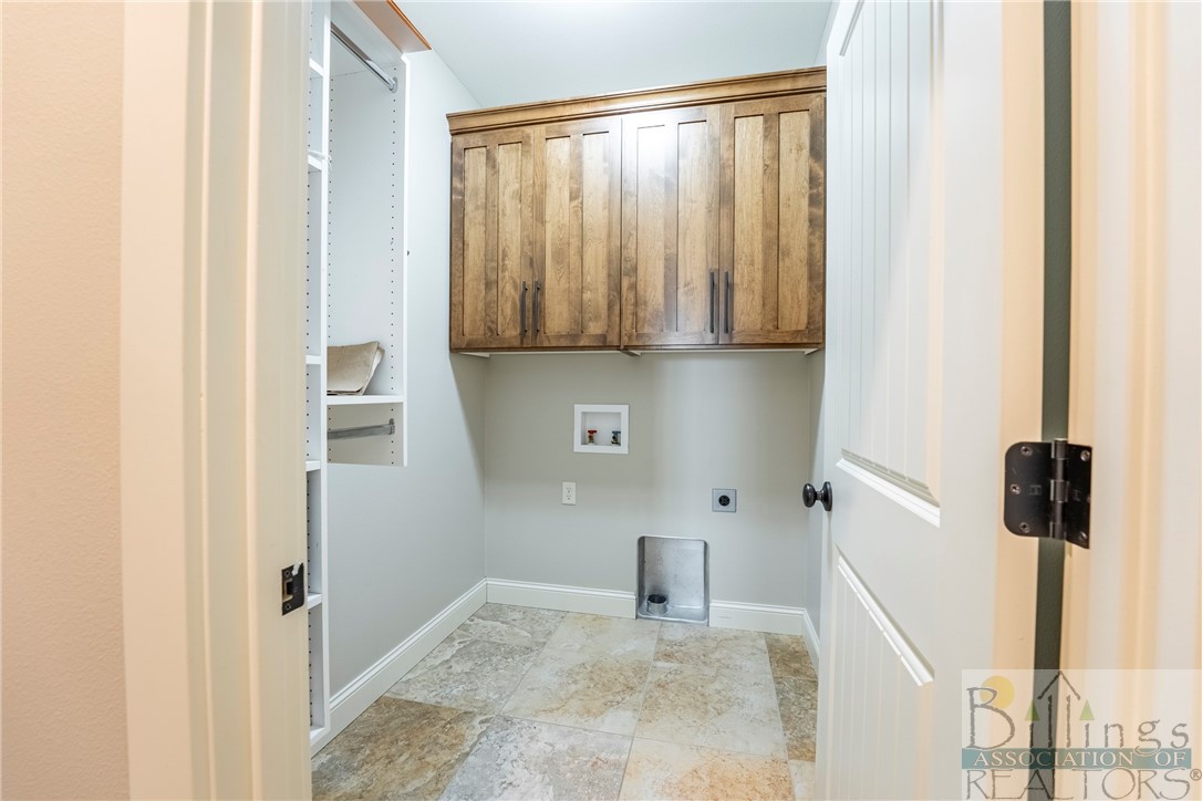 Billings, Montana 59106, United States, 3 Bedrooms Bedrooms, ,3 BathroomsBathrooms,Residential,Contingent,64245