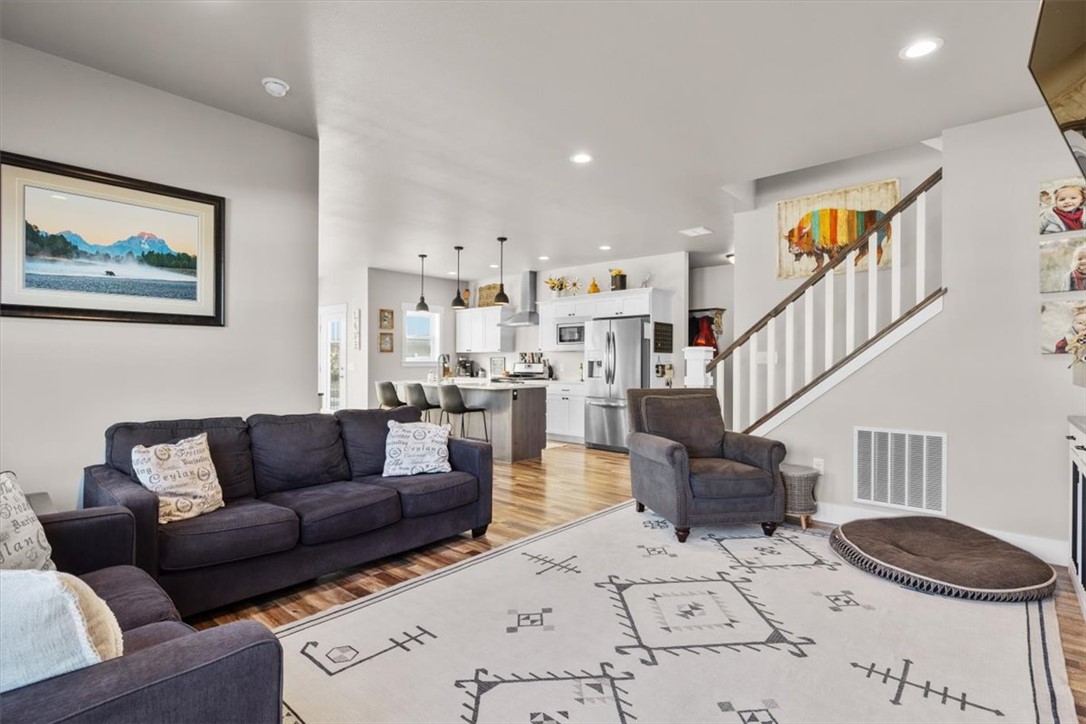 1616 Island View Drive