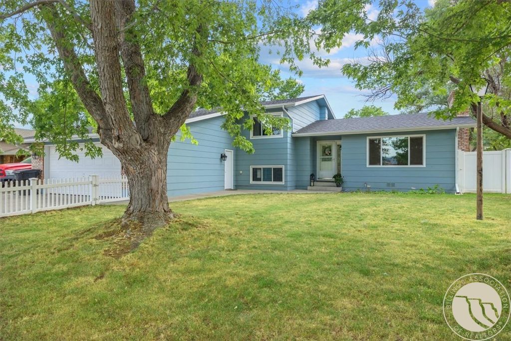 Photo of 1328 Nutter Blvd Blvd, Billings, MT 59105 (MLS # 358797)