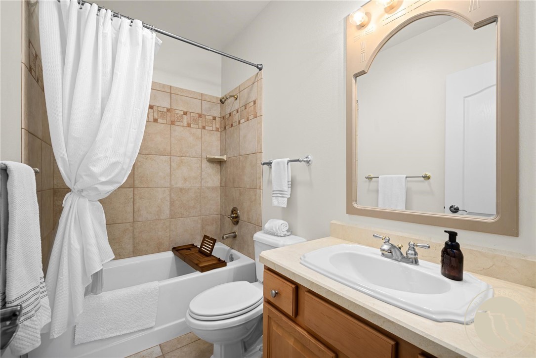 Billings, Montana 59102, United States, 4 Bedrooms Bedrooms, ,4 BathroomsBathrooms,Residential,Active,180359