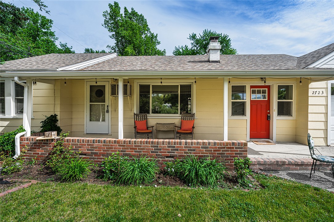 2723 Poly Drive
