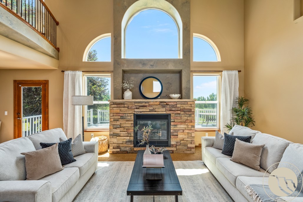 2240 Saddleback
