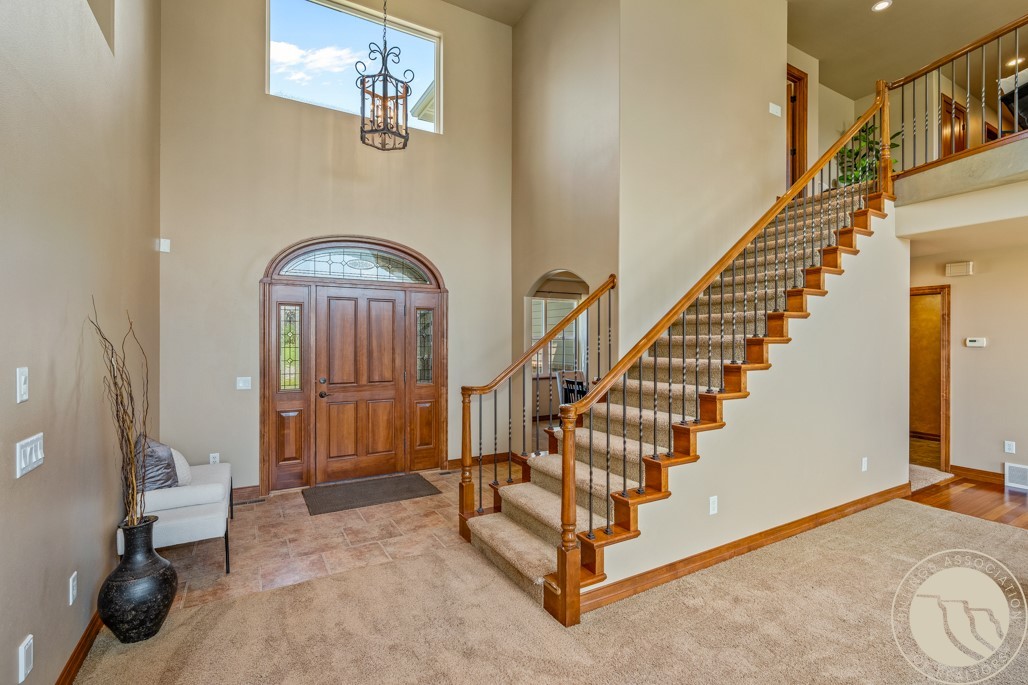 2240 Saddleback