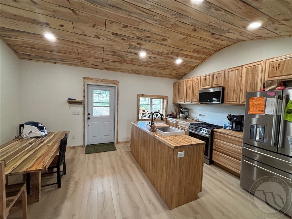 5815 Chief Buffalo Horn Trail