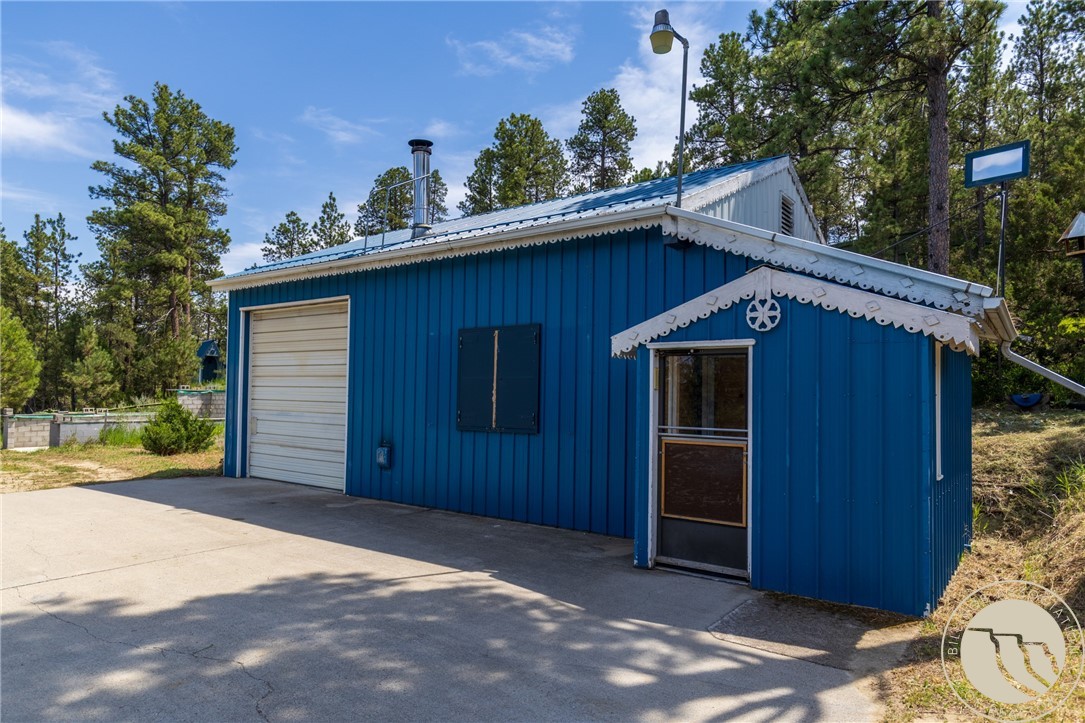 262 Roland Road