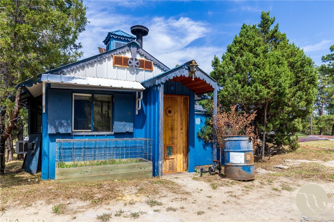 262 Roland Road