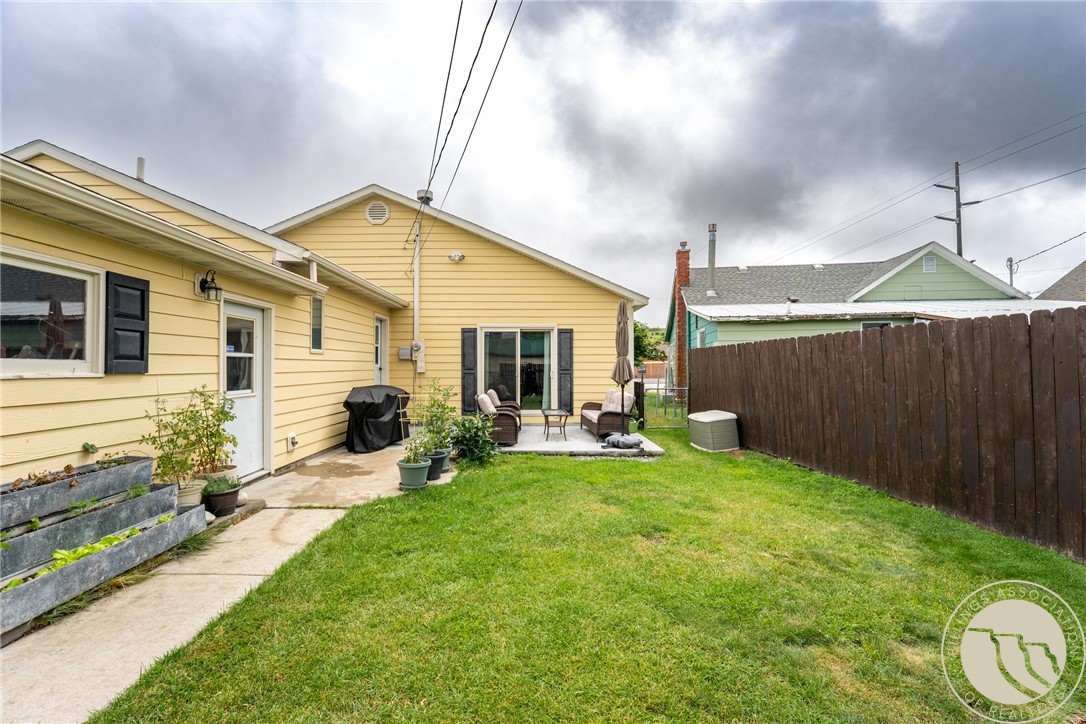 313 Villard Avenue South