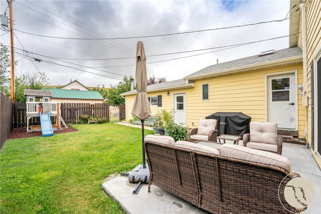 313 Villard Avenue South
