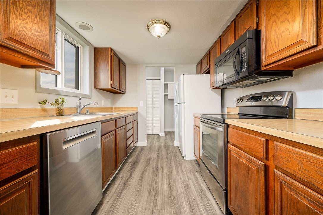 429 Greenspring Place