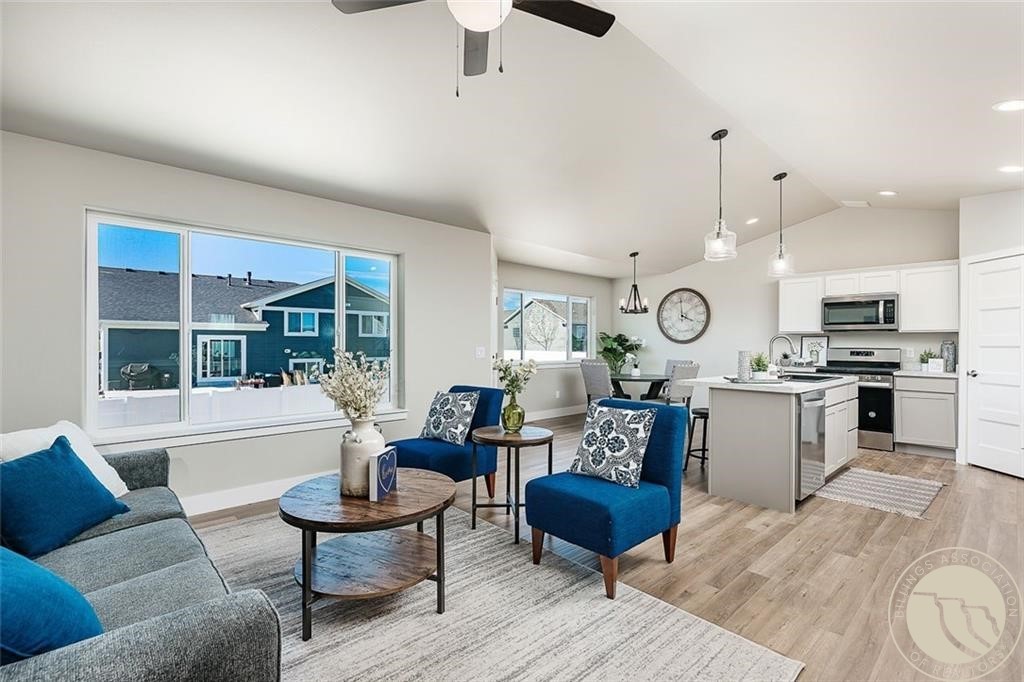 589 Chino Circle
