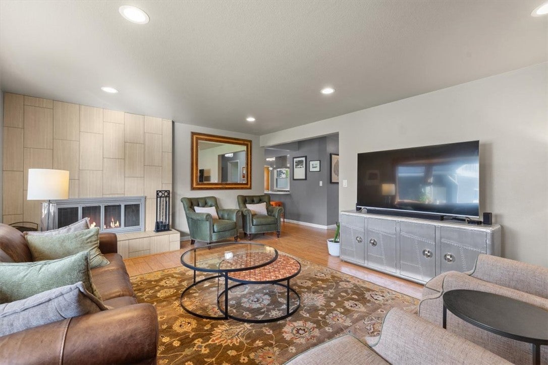 1544 Parkhill Drive