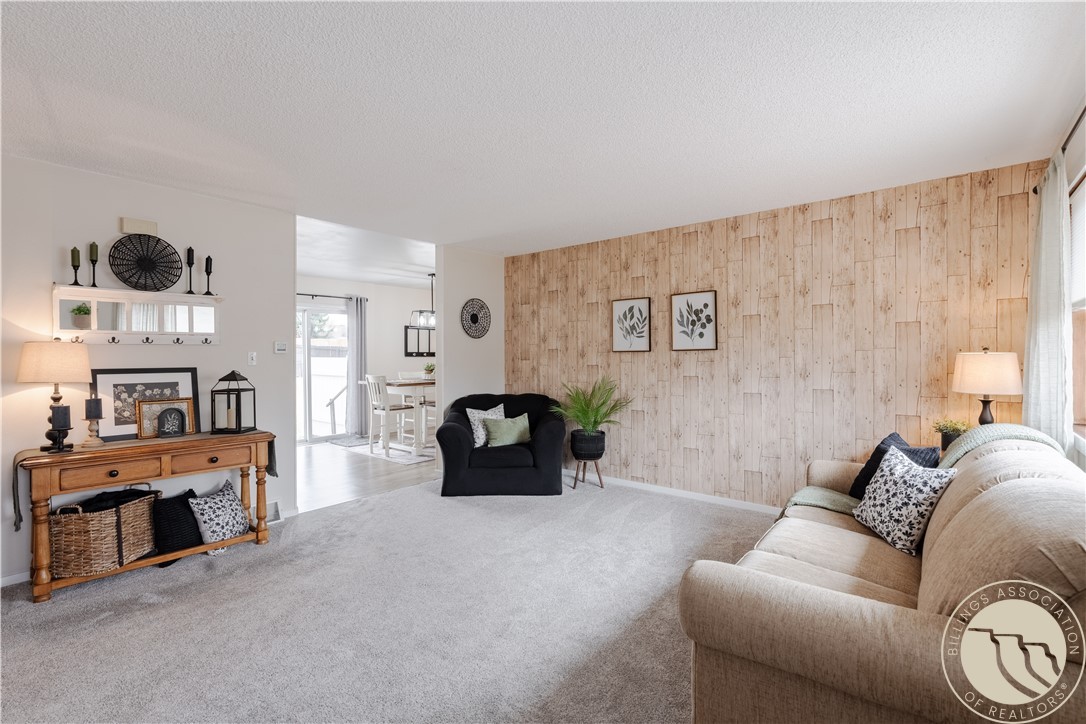 1216 W 12 Street Circle