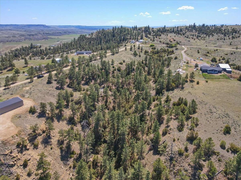 6853 Shooters Bluff Trail