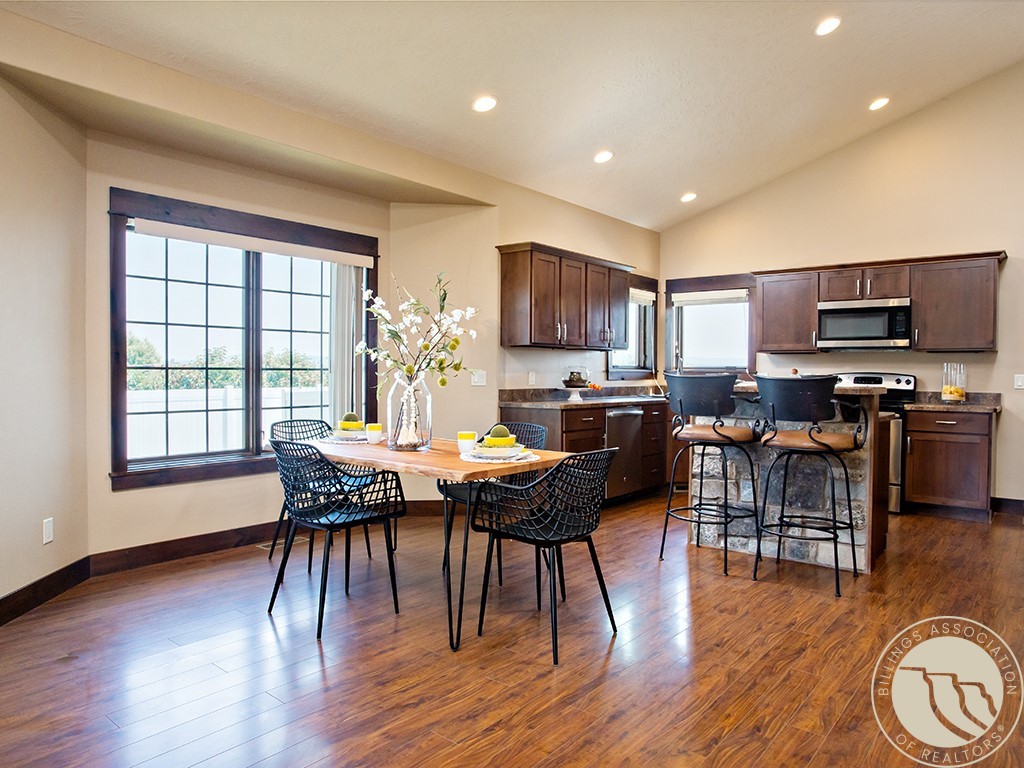 2520 Hummingbird Way