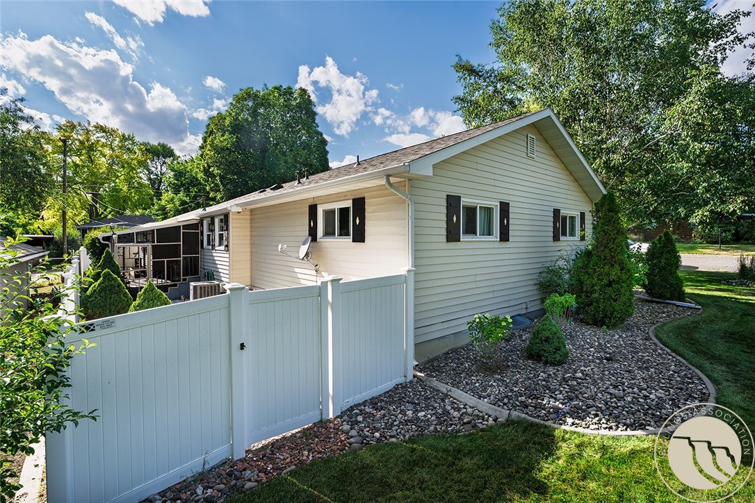 2618 Sunnyview Lane