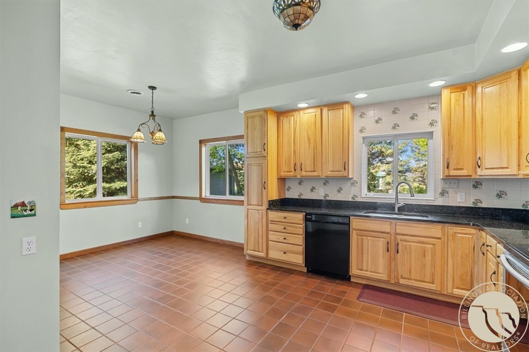 105 Schreiner Rd.